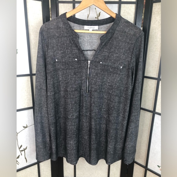 4 for 25$ Lightweight Grey Blouse Shirt. Size Large. - Picture 5 of 6